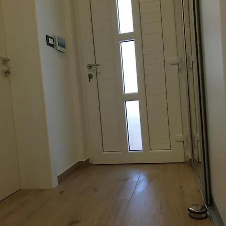 Eximius Апартаменти *